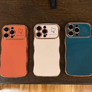 Stylish Phone Case Set - Red, light pink, green